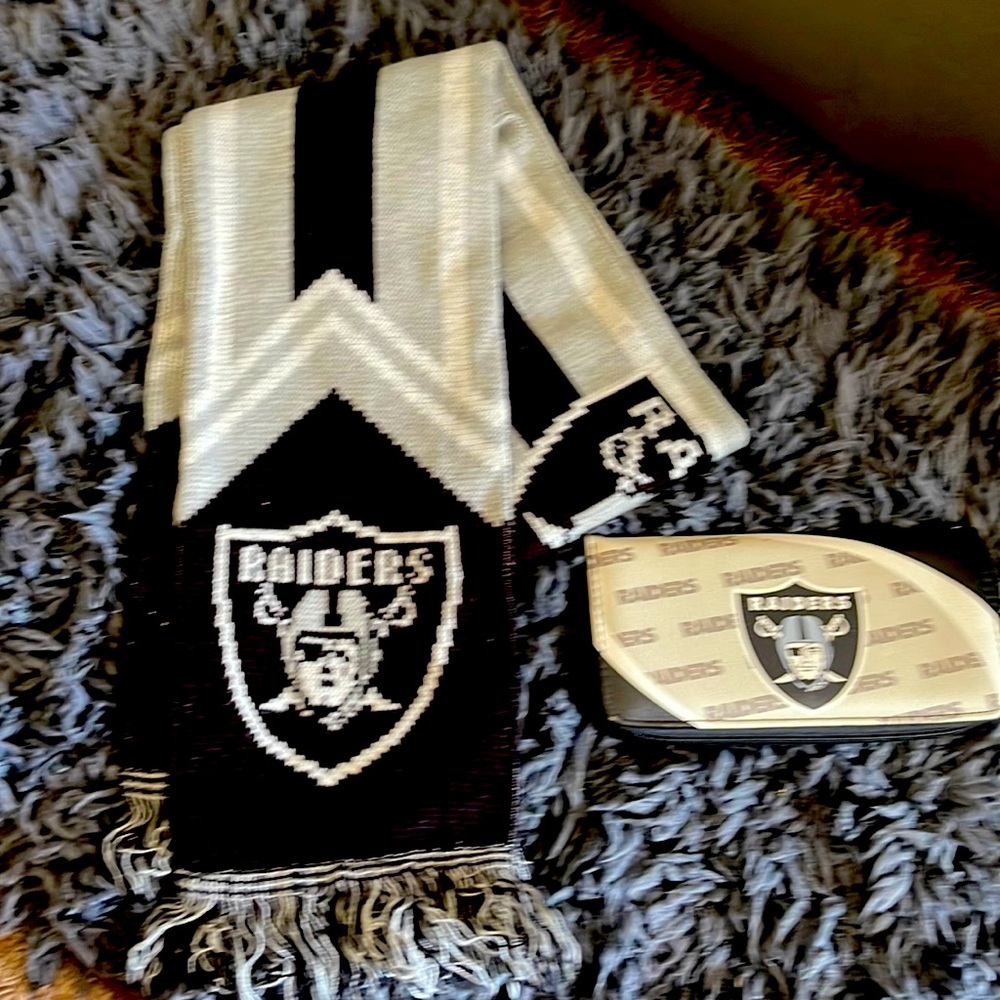 Wallet and scarf